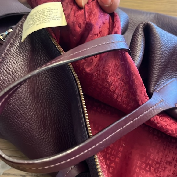 Kate Spade travel bag ,Plum color , great used condition - Picture 6 of 7